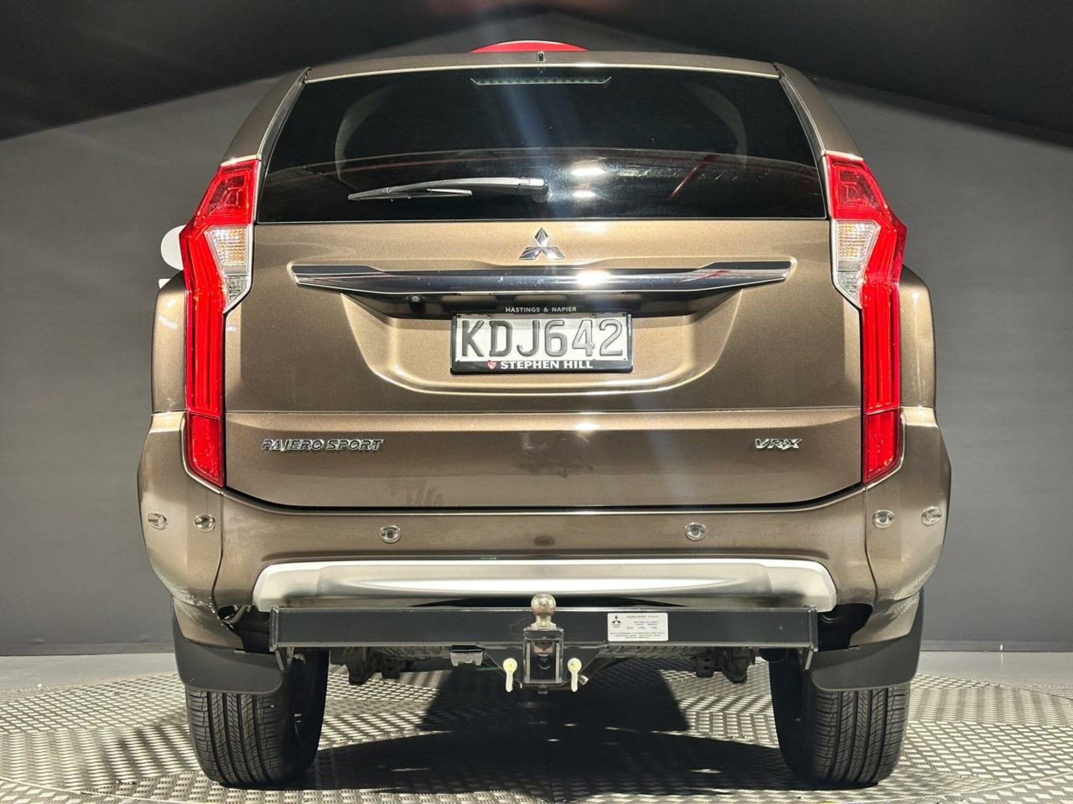 2016 Mitsubishi Pajero Sport VRX 4WD - Stephen Hill Motors